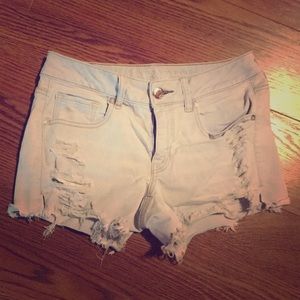 White wash denim distressed shorts